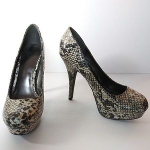 SM New York 9 Faux Snakeskin High Heels